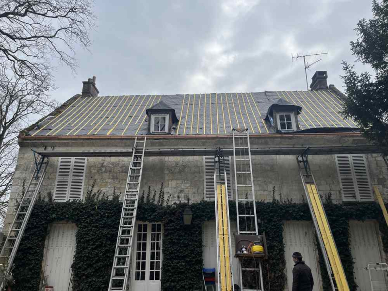 Pose de zinguerie, Compiègne, MS Couverture