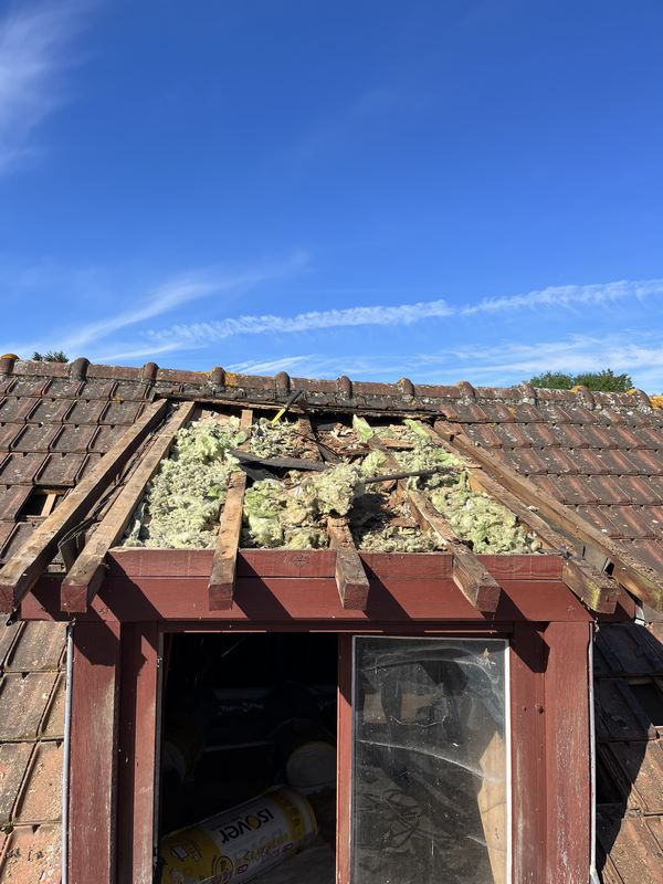 Pose de zinguerie, Compiègne, MS Couverture